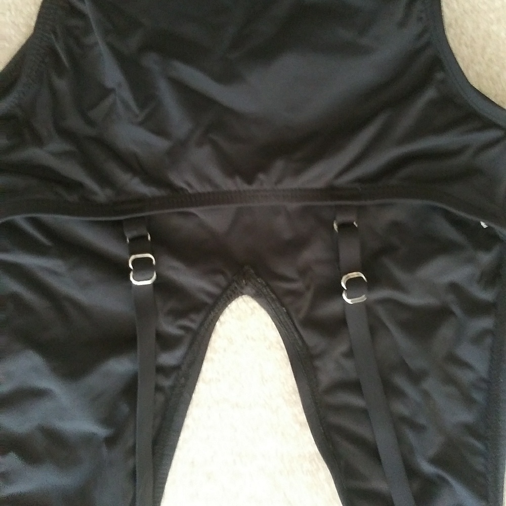 Swimsuit - Picture 4 of 4